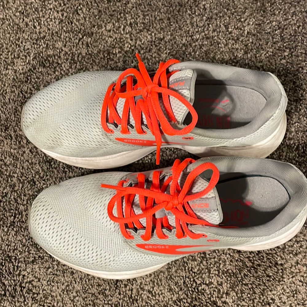 Brooks Range Running Shoe size 7.5
